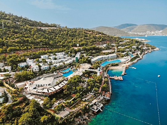 Blue Dreams Resort & Spa