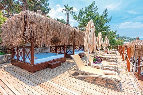 Blue Dreams Resort & Spa