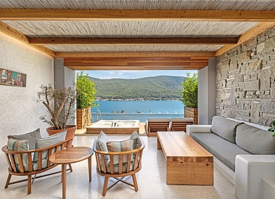 Titanic Luxury Collection Bodrum - Wohnbeispiel Doppelzimmer Exclusive Swim Up