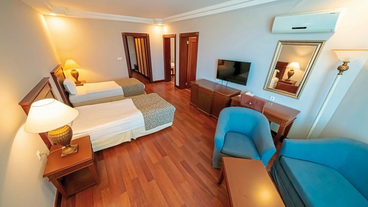 Bodrum Holiday Resort - Wohnbeispiel Grand Familienzimmer (Zimmercodierungen FB1 & FB2)