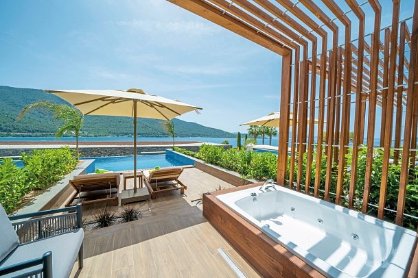 La Blanche Island Bodrum - Beispiel Terrasse Doppelzimmer Swim-Up (Zimmercodierung DBQ)
