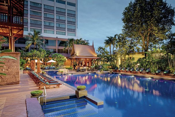 Ramada Plaza by Wyndham Bangkok Menam Riverside