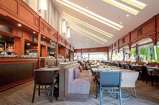 Avani Pattaya Resort - Garden Café