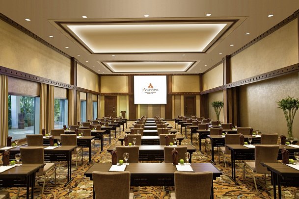 Anantara Riverside Bangkok Resort