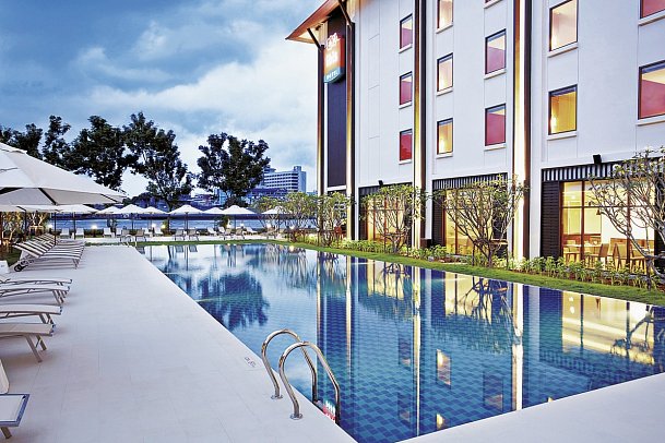 Ibis Bangkok Riverside