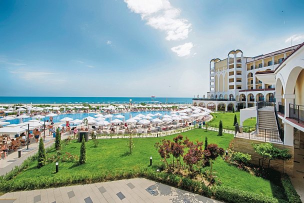 Alua Helios Bay