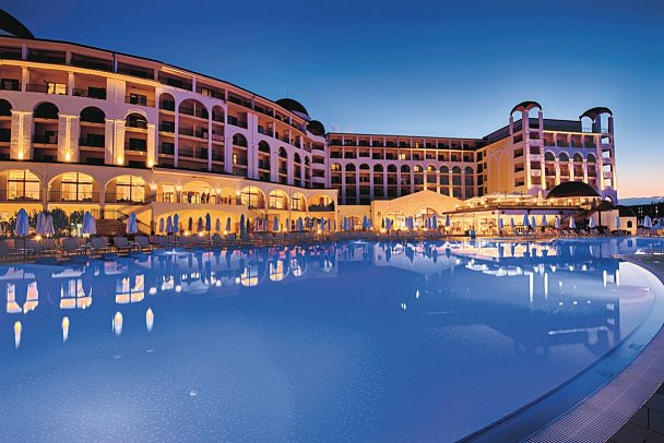 Alua Helios Bay
