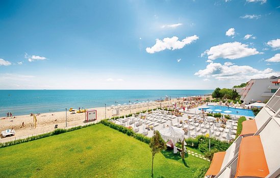 AluaSun Helios Beach