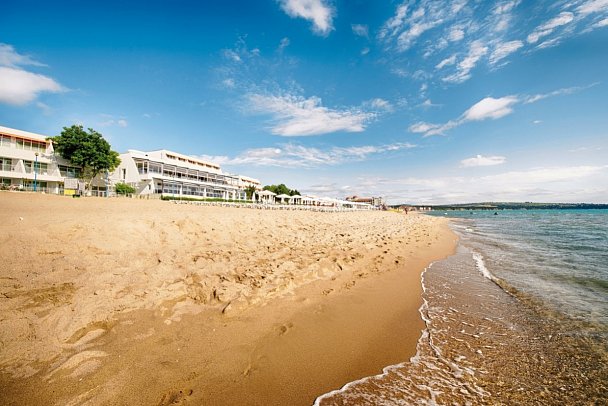 AluaSun Helios Beach