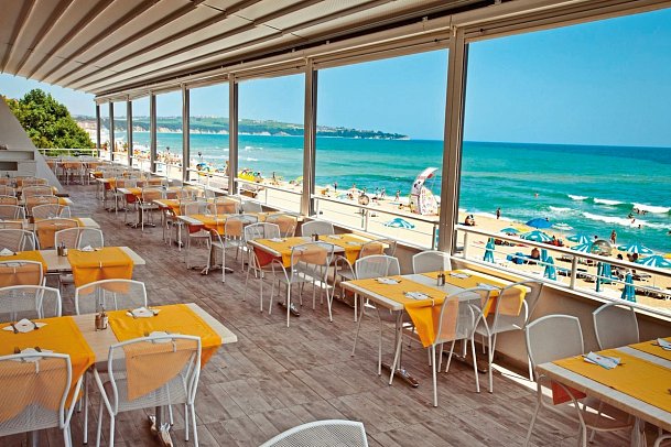 AluaSun Helios Beach