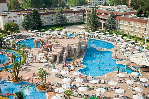 DIT Evrika Beach Club Hotel