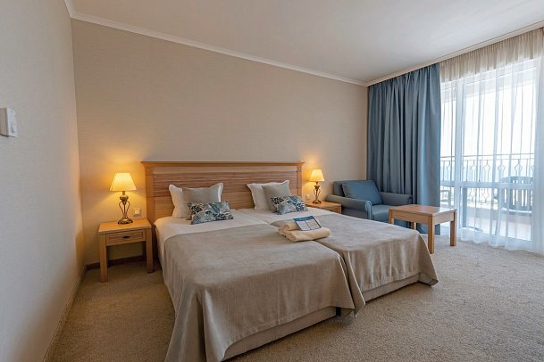 DIT Majestic Beach Resort - Wohnbeispiel Doppelzimmer Meerblick (Zimmercodierungen DBM, DCM & DQM)