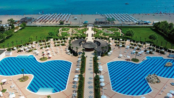 DIT Majestic Beach Resort