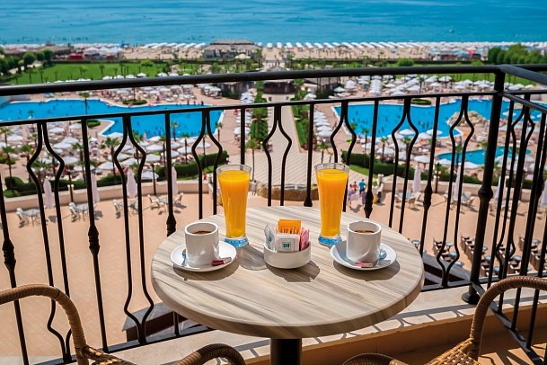 DIT Majestic Beach Resort - Wohnbeispiel Doppelzimmer Meerblick (Zimmercodierungen DBM, DCM & DQM)