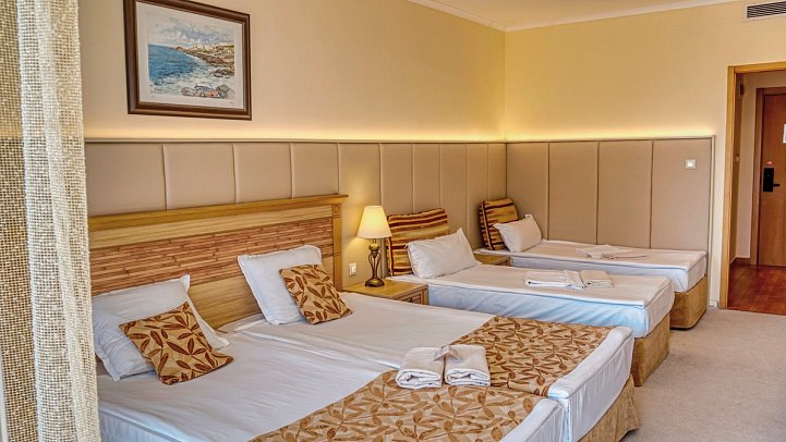 DIT Majestic Beach Resort - Wohnbeispiel Familienzimmer (Zimmercodierung FB1)