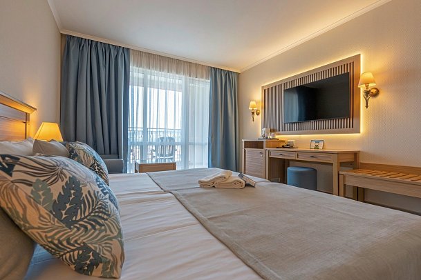 DIT Majestic Beach Resort - Wohnbeispiel Doppelzimmer Meerblick (Zimmercodierungen DBM, DCM & DQM)