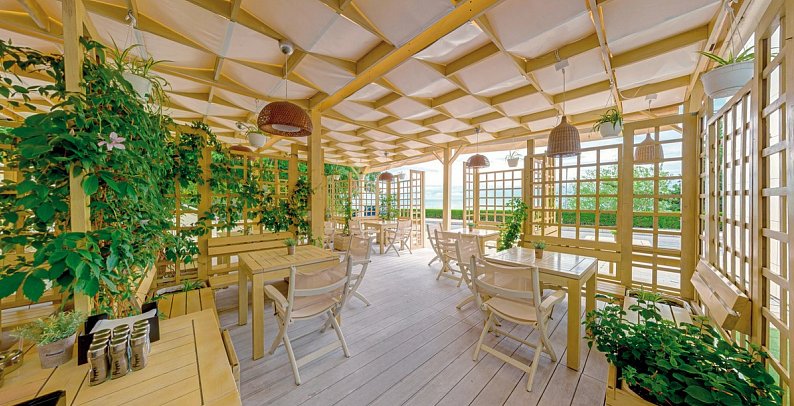 Marina Palace affiliated by Melia