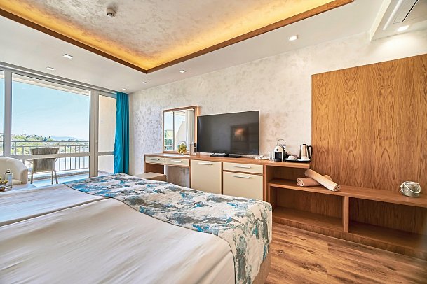 Bilyana Beach Hotel - Wohnbeispiel Doppelzimmer seitl. Meerblick (Zimmercodierungen DBN & DQN)