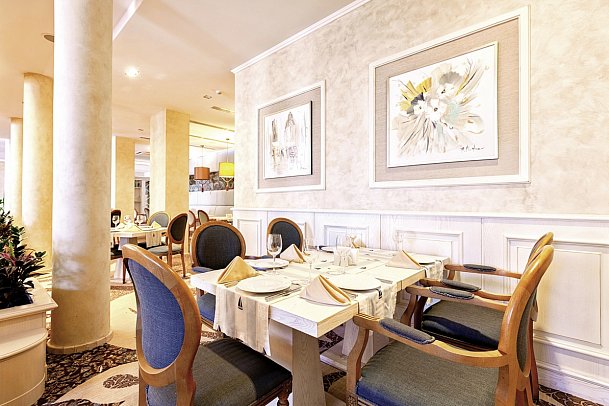 Grand Hotel & Spa Primoretz