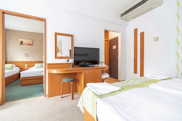 Hotel Panoráma - Wohnbeispiel Familienzimmer (Zimmercodierung FB1)