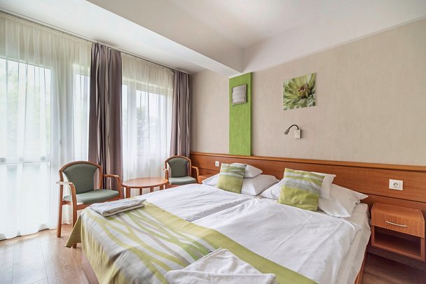 Hotel Panoráma - Wohnbeispiel Doppelzimmer Economy (Zimmercodierung DE2)