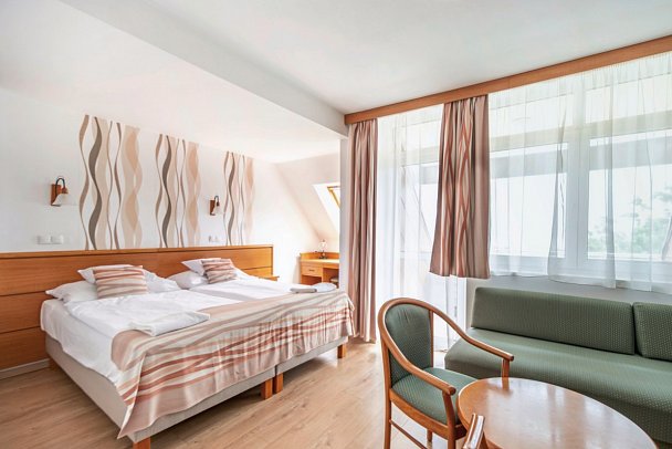 Hotel Panoráma - Wohnbeispiel Doppelzimmer Seeblick (Zimmercodierung D1I)