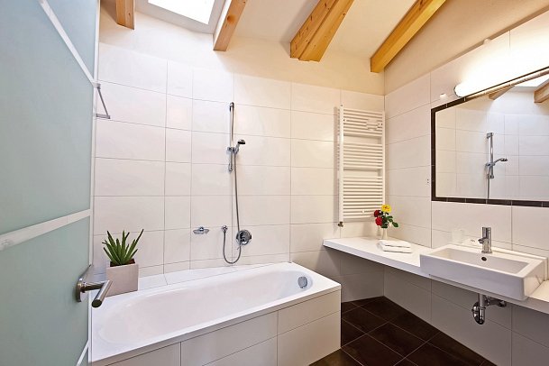 Astor Hotel - Badbeispiel Suite Romantik (Zimmercodierung WB1)