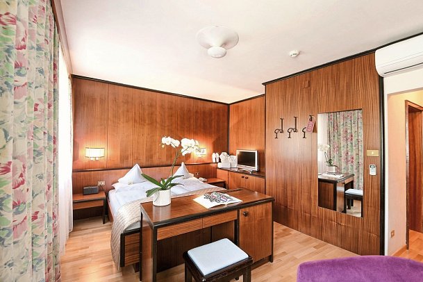 Juliane - Wohnbeispiel Doppelzimmer Ostseite (Zimmercodierung DF1)