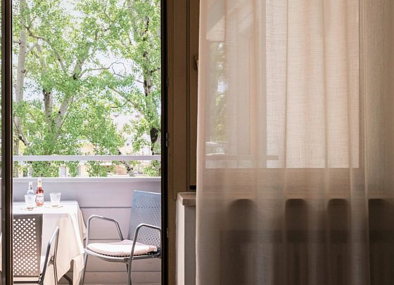 Flora Hotel & Suites - Wohnbeispiel Doppelzimmer Standard (Zimmercodierung DB1)