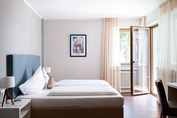 Flora Hotel & Suites - Wohnbeispiel Doppelzimmer Standard (Zimmercodierung DB1)