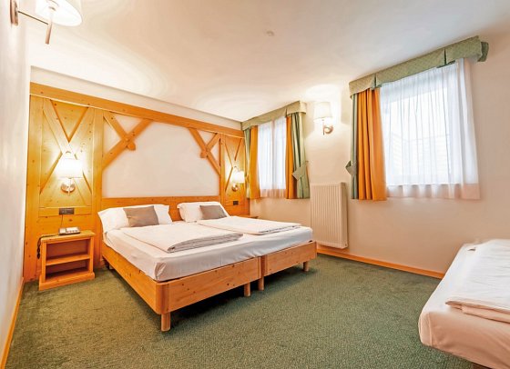 Alpine Mugon - Wohnbeispiel Doppelzimmer Sambuco Camomilla (Zimmercodierung DB1)