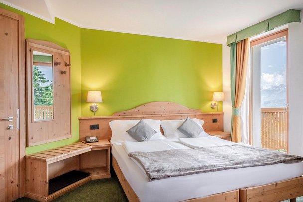 Alpine Mugon - Wohnbeispiel Doppelzimmer Sambuco/Camomilla