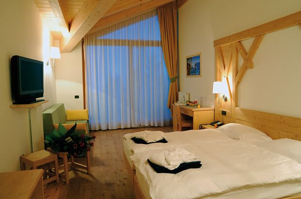 Alpine Mugon - Wohnbeispiel Juniorsuite Mughetto (Zimmercodierung JB1)