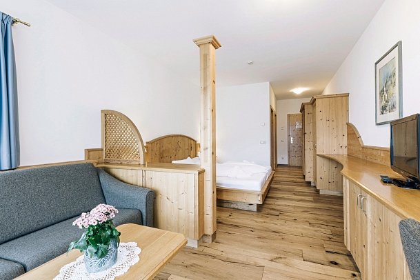 Tenz - Wohnbeispiel Doppelzimmer Salurner Klause (Zimmercodierung DB2)