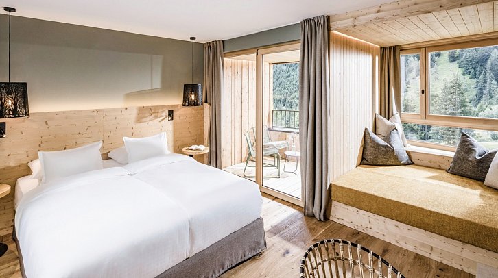 Falkensteiner Hotel Antholz - Wohnbeispiel Juniorsuite mit Loggia (Zimmercodierung JD1)