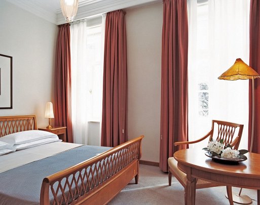 Parkhotel Laurin - Wohnbeispiel Standard-Zimmer