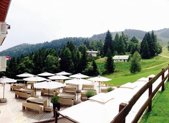 Norge - Terrasse mit Ausblick in die Natur