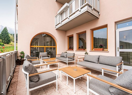 Norge - Terrasse mit Sitzgruppe