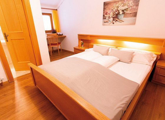 Almhotel Bergerhof - Wohnbeispiel Doppelzimmer Sattele