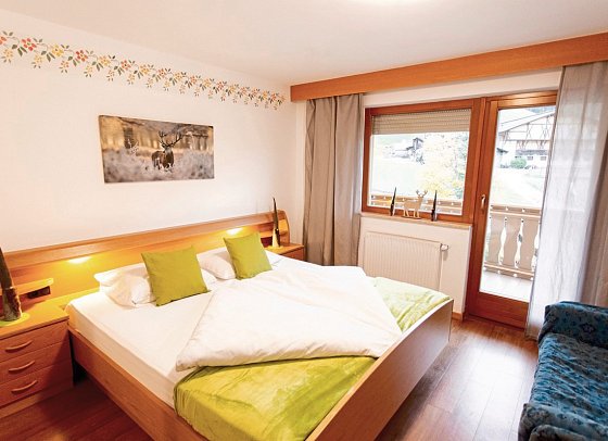Almhotel Bergerhof - Wohnbeispiel Doppelzimmer Reinswald