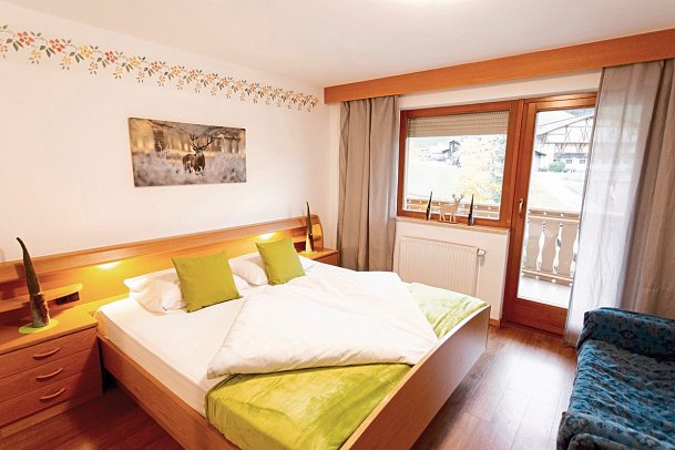 Almhotel Bergerhof - Wohnbeispiel Doppelzimmer Reinswald