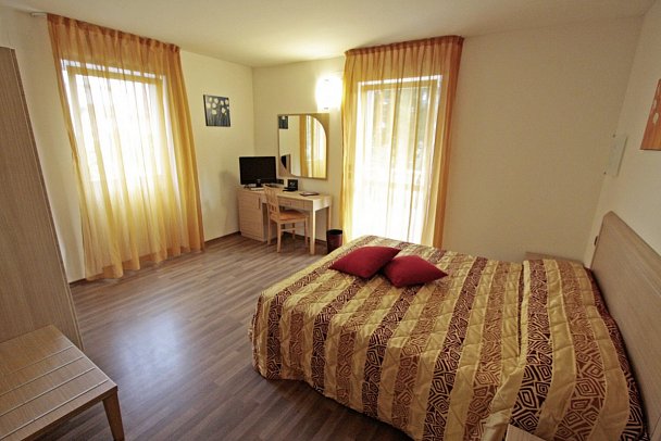 NatureBio Hotel Elite