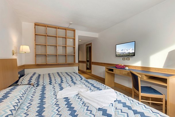 Club Hotel Regina e Fassa - Wohnbeispiel Familienzimmer (Zimmercodierung FB1)