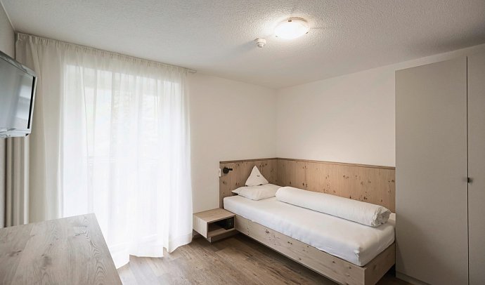 Hotel Adler - Wohnbeispiel Einzelzimmer Standard (Zimmercodierung EB1)