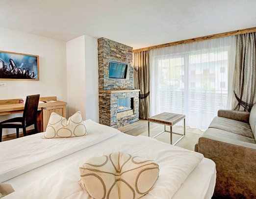 Stroblhof Active Family Spa Resort - Wohnbeispiel Romantic Suite (Zimmercodierung WB1)