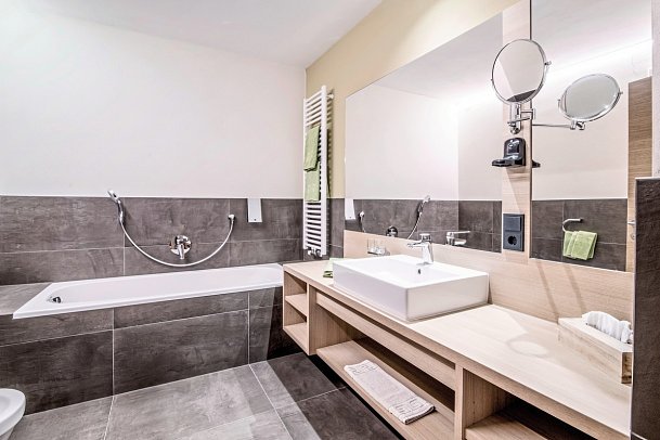 Sporthotel Zoll - Badbeispiel Apartment reFUEL (Zimmercodierung AP1)