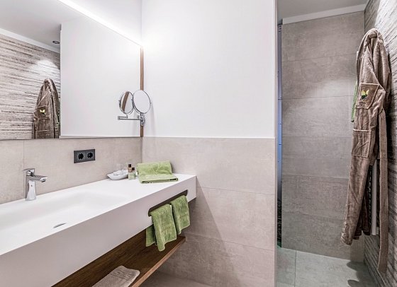 Sporthotel Zoll - Badbeispiel Doppelzimmer reBALANCE (Zimmercodierung DB1)