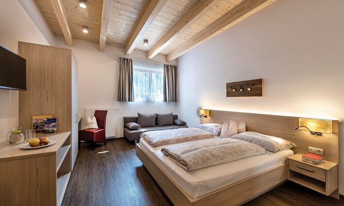Gasthof Post - Wohnbeispiel Doppelzimmer Komfort (Zimmercodierung DF1)