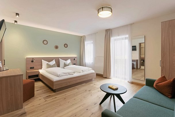 Gasthof Post - Wohnbeispiel Doppelzimmer Superior mit Balkon (Zimmercodierung DS1)