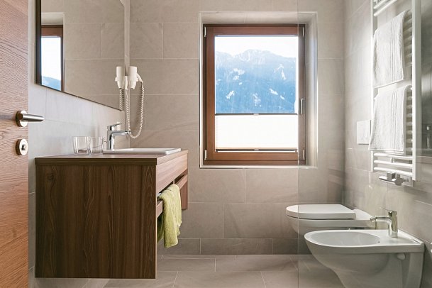 Gasthof Post - Wohnbeispiel Doppelzimmer Superior mit Balkon (Zimmercodierung DS1)